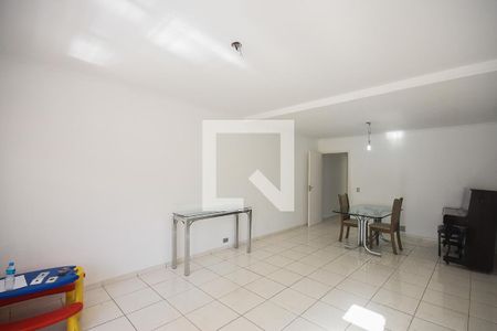 Sala de casa para alugar com 3 quartos, 150m² em Vila Sonia, São Paulo