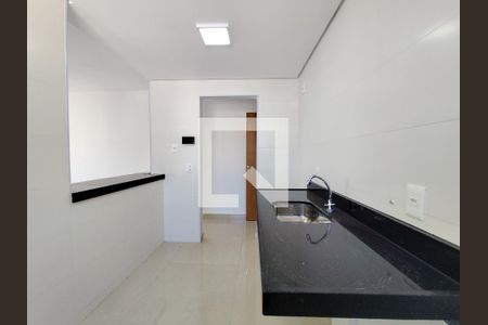 Cozinha de apartamento à venda com 2 quartos, 61m² em Prado, Belo Horizonte