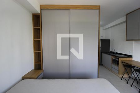Sala/Quarto de kitnet/studio à venda com 1 quarto, 24m² em Vila Olímpia, São Paulo