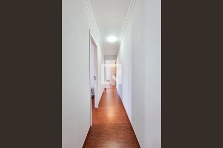 Corredor de apartamento para alugar com 2 quartos, 70m² em Jardim das Colinas, São José dos Campos