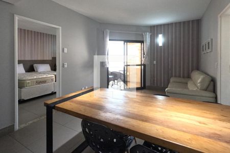 Sala e Cozinha Americana de apartamento para alugar com 2 quartos, 55m² em Boqueirão, Santos