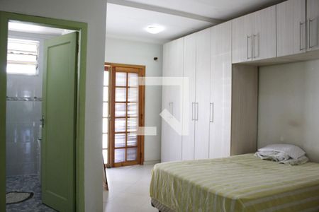 Suite de casa para alugar com 4 quartos, 130m² em Vila Claudia, São Paulo