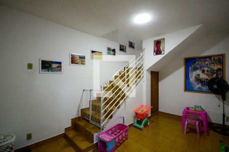Sala de casa à venda com 5 quartos, 150m² em Vila Nair, São Paulo