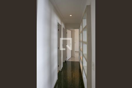Corredor de apartamento para alugar com 2 quartos, 125m² em Perdizes, São Paulo