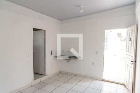 Sala quarto e cozinha de kitnet/studio para alugar com 1 quarto, 15m² em Cambuci, São Paulo