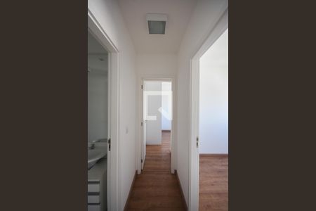 Corredor de apartamento para alugar com 2 quartos, 47m² em Vila Andrade, São Paulo