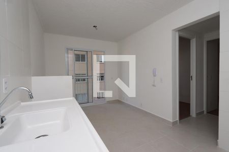 Sala/Cozinha/Lavanderia de apartamento para alugar com 2 quartos, 35m² em Vila Ema, São Paulo