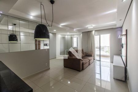 Sala de apartamento à venda com 2 quartos, 80m² em Jardim Tupanci, Barueri