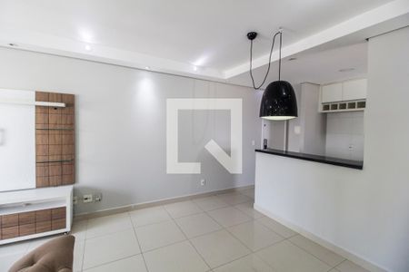 Sala de apartamento à venda com 2 quartos, 80m² em Jardim Tupanci, Barueri