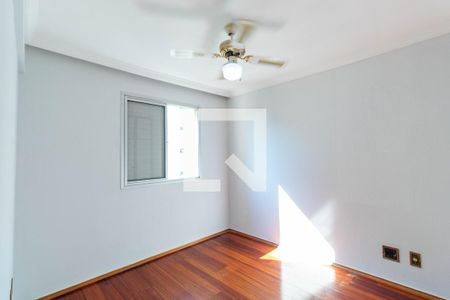 Quarto 1 de apartamento para alugar com 2 quartos, 50m² em Cangaíba, São Paulo