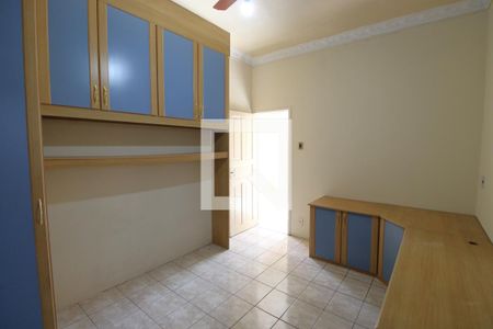Quarto 2 de casa para alugar com 2 quartos, 75m² em Irajá, Rio de Janeiro