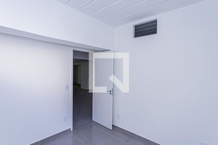 Quarto 2 de apartamento para alugar com 2 quartos, 49m² em Vila Guedes, São Paulo