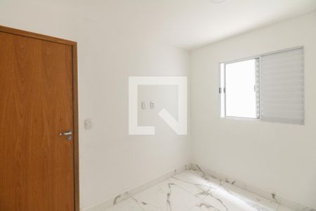 Quarto 1 de apartamento para alugar com 2 quartos, 38m² em Vila Carrao, São Paulo