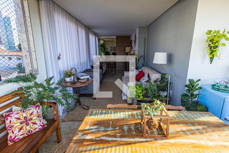 Varanda / sala de apartamento à venda com 3 quartos, 115m² em Castelo, Belo Horizonte