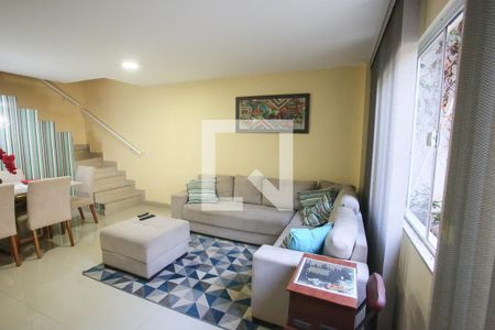 Sala de casa à venda com 3 quartos, 120m² em Taquara, Rio de Janeiro