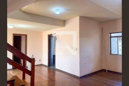 Sala de casa à venda com 4 quartos, 323m² em Dona Clara, Belo Horizonte