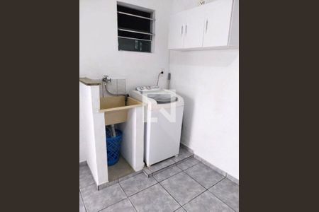 Casa à venda com 3 quartos, 224m² em Vila Rio Branco, São Paulo