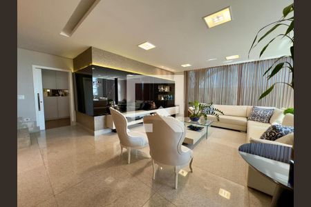 Apartamento à venda com 480m², 4 quartos e 9 vagasSala