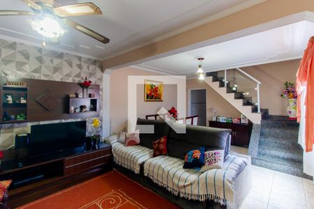 Sala de casa para alugar com 3 quartos, 350m² em Vila Ema, São Paulo