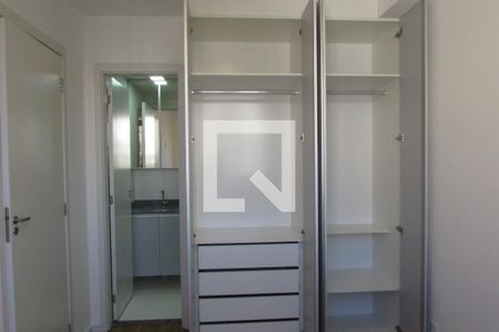 Dormitório - armários de apartamento para alugar com 1 quarto, 24m² em Butantã, São Paulo