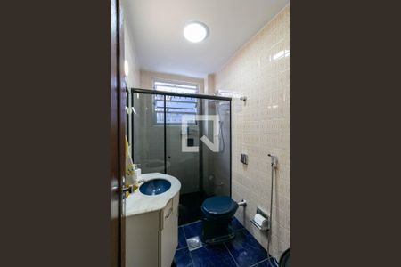 Apartamento à venda com 160m², 3 quartos e 2 vagas Apartamento à venda com 160m², 3 quartos e 2 vagasBanheiro Social