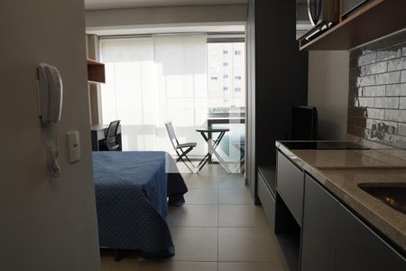Cozinha de kitnet/studio para alugar com 1 quarto, 24m² em Pinheiros, São Paulo