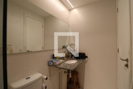 Banheiro da Suíte de apartamento para alugar com 2 quartos, 44m² em Vila Leopoldina, São Paulo
