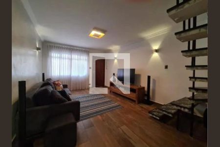 Casa à venda com 110m², 2 quartos e 1 vagaFoto 01