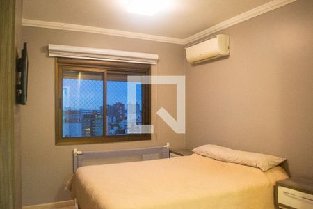 Suíte de apartamento à venda com 3 quartos, 86m² em Menino Deus, Porto Alegre