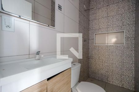 Banheiro de casa para alugar com 1 quarto, 36m² em Vila Nilo, São Paulo
