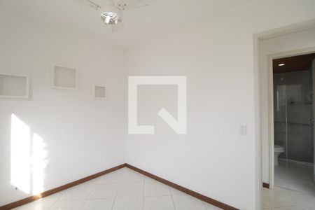 Quarto 1 de apartamento para alugar com 2 quartos, 46m² em Jacarepaguá, Rio de Janeiro