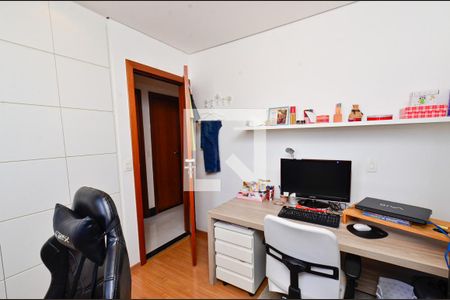 Quarto1 de apartamento à venda com 3 quartos, 76m² em Floresta, Belo Horizonte