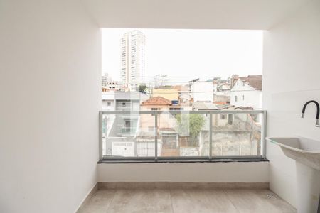 Varanda e Área de Serviço  de apartamento para alugar com 2 quartos, 38m² em Vila Carrao, São Paulo