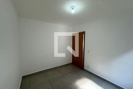 Primeiro Dormitório de apartamento para alugar com 2 quartos, 50m² em (l-9), Ribeirão Preto