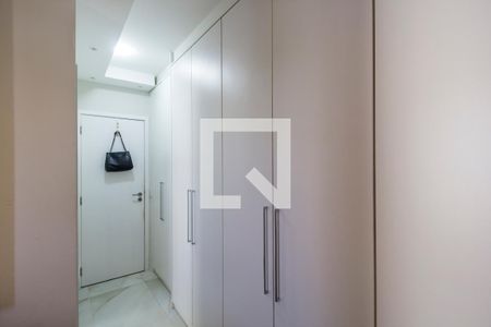 Apartamento à venda com 81m², 3 quartos e 1 vaga Apartamento à venda com 81m², 3 quartos e 1 vagaSuíte 1