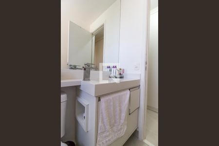 Apartamento à venda com 81m², 3 quartos e 1 vaga Apartamento à venda com 81m², 3 quartos e 1 vagaBanheiro da Suíte 1
