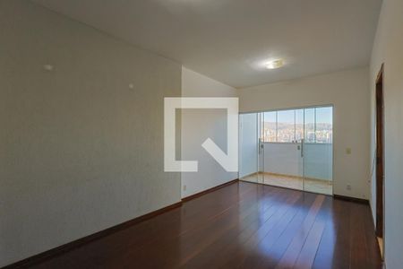 Sala de apartamento à venda com 2 quartos, 65m² em Colégio Batista, Belo Horizonte