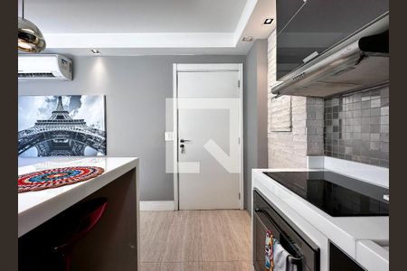 Cozinha de apartamento para alugar com 1 quarto, 58m² em Brooklin Paulista, São Paulo