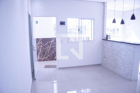 Sala de apartamento para alugar com 2 quartos, 65m² em Jardim Adriana, Guarulhos