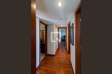 Corredor de apartamento à venda com 4 quartos, 284m² em Funcionários, Belo Horizonte
