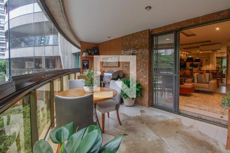 Varanda de apartamento à venda com 3 quartos, 149m² em Barra da Tijuca, Rio de Janeiro