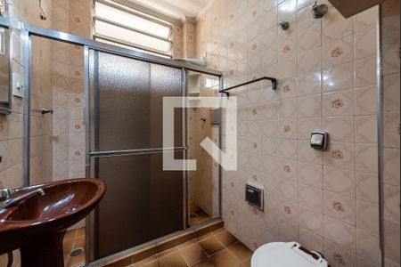 Banheiro de apartamento para alugar com 1 quarto, 55m² em Aparecida, Santos