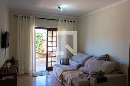 SALA de casa à venda com 2 quartos, 180m² em Parque Rural Fazenda Santa Cândida, Campinas