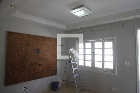 Sala de casa de condomínio para alugar com 2 quartos, 100m² em Socorro, São Paulo