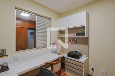 Quarto 2 de apartamento à venda com 4 quartos, 240m² em Nova Floresta, Belo Horizonte