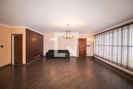 Sala de casa à venda com 4 quartos, 270m² em Vila Paiva, São Paulo