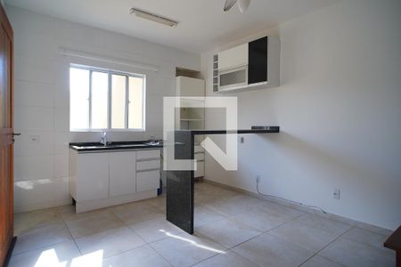Sala  de casa para alugar com 2 quartos, 70m² em Rio Tavares, Florianópolis