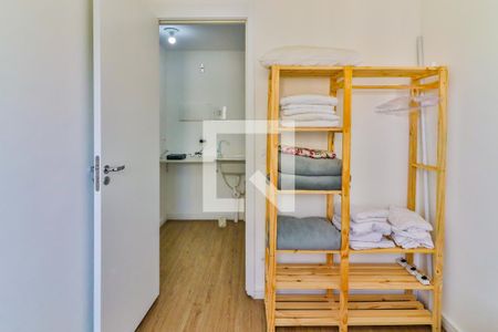 Quarto 1 de apartamento para alugar com 2 quartos, 41m² em Vila Butantã, São Paulo