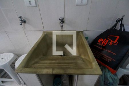 Casa à venda com 64m², 2 quartos e 2 vagas Casa à venda com 64m², 2 quartos e 2 vagasÁrea de Serviço