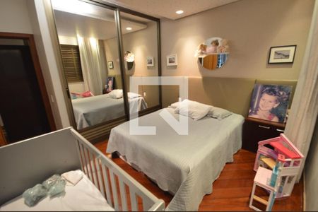 Apartamento à venda com 4 quartos, 275m² em Funcionários, Belo Horizonte